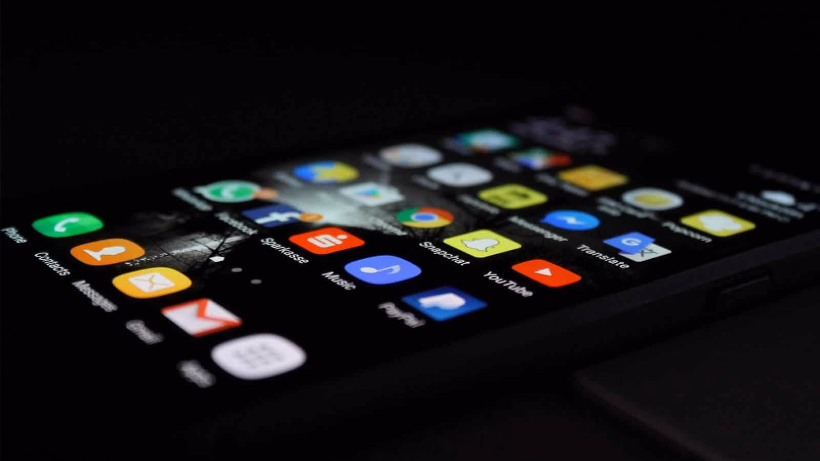 5 iPhone Apps That Will Improve Your Life