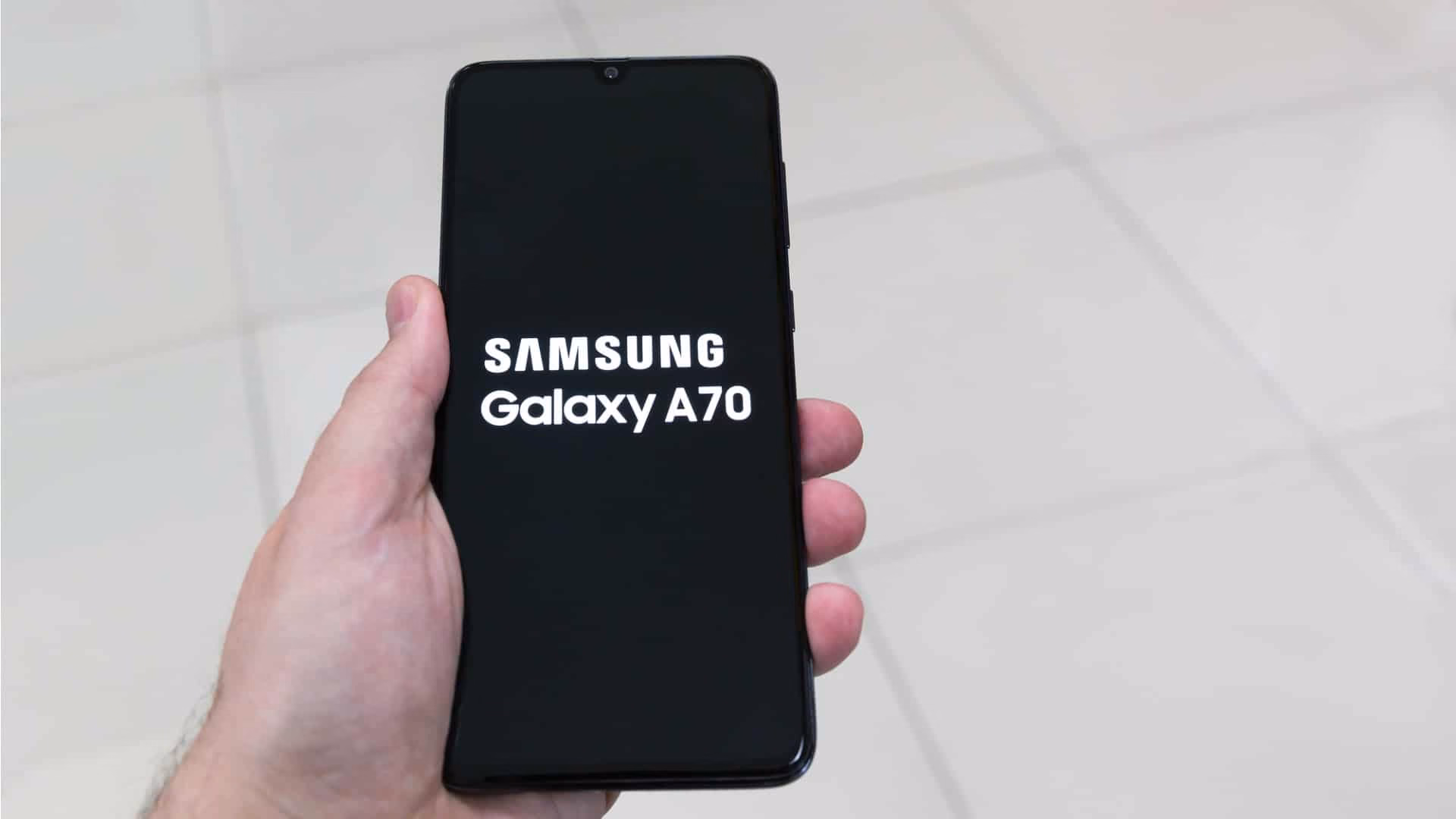 Replace Your Samsung Galaxy A70 Screen In 10 Steps