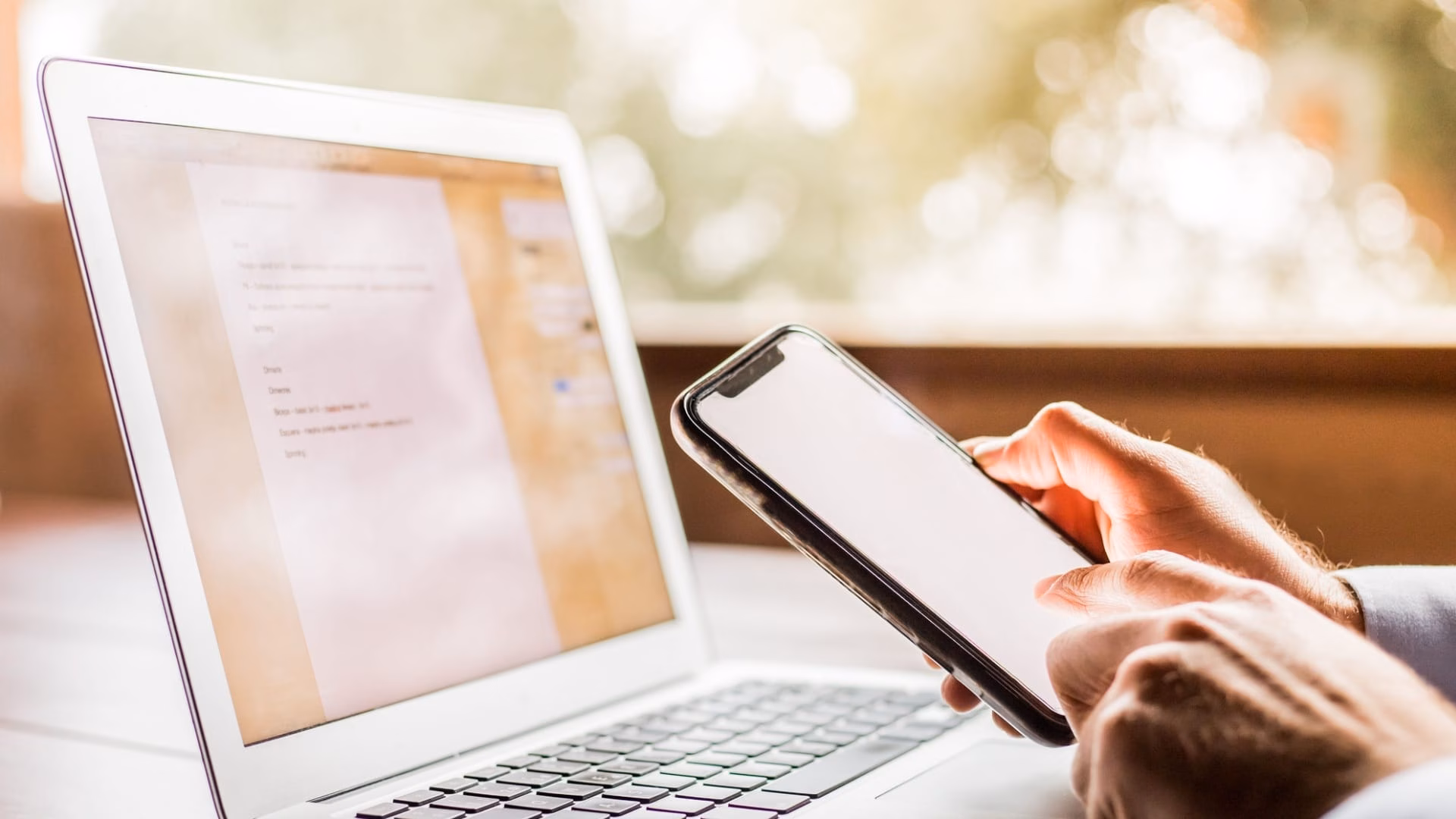 How to Keep Your Smartphone Safe, Inside Out And Maximize Its Performance