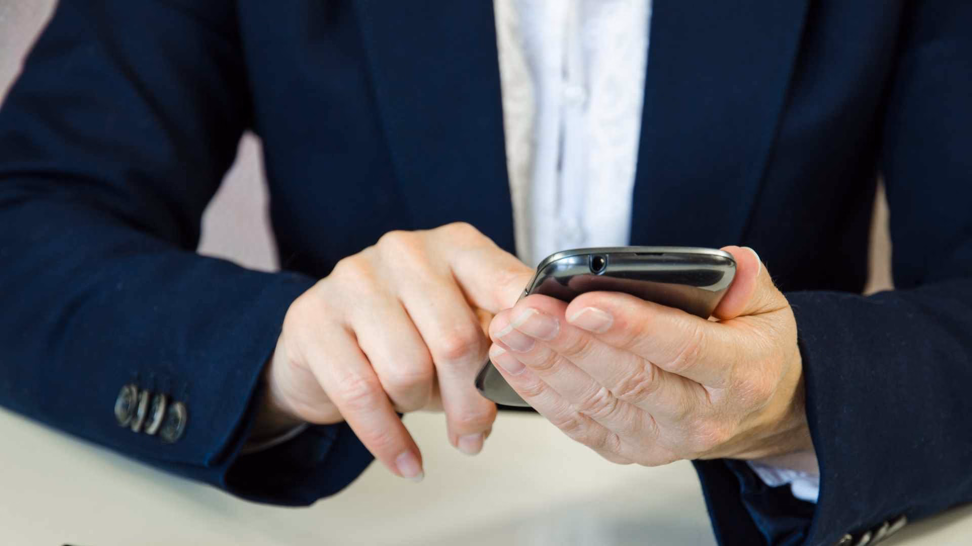 Sell Your Used Phone with Confidence: Safety Tips You Need to Know