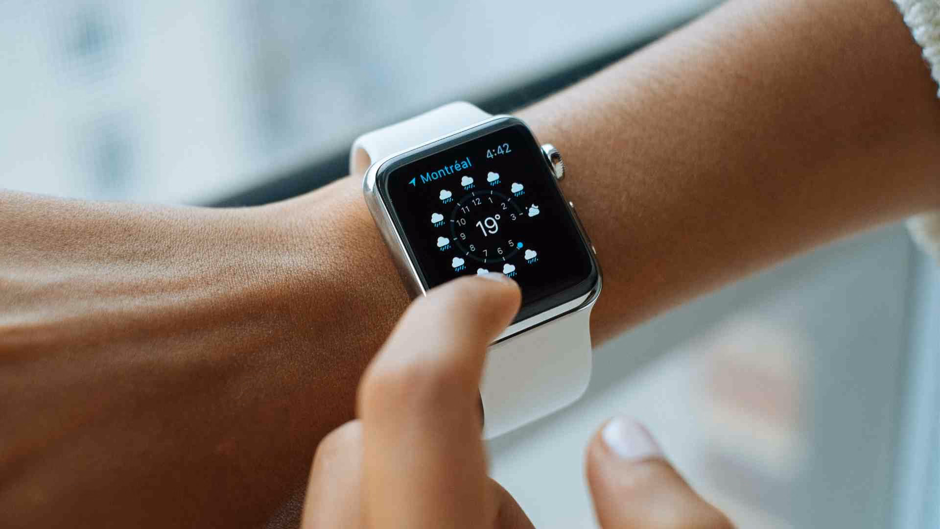 The Hottest Accessory: Why Apple Watches are Taking the Fashion World by Storm